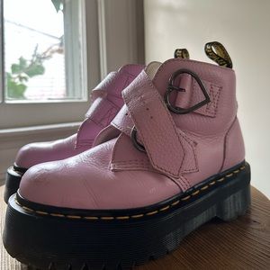 Doc marten Devon heart leather platform boots